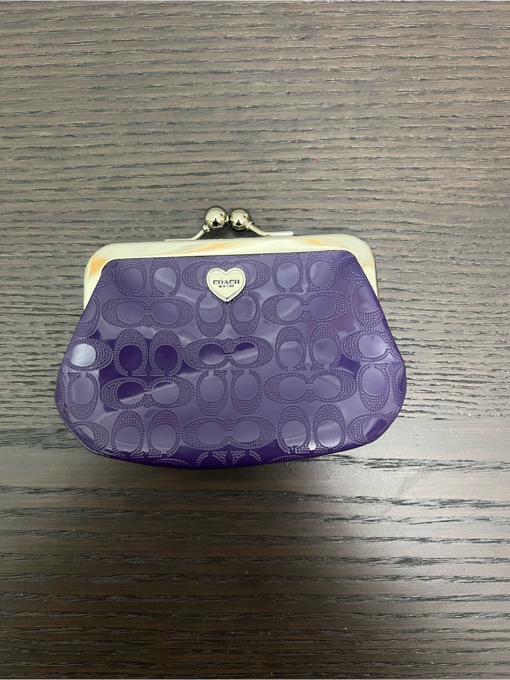 Vintage y2k coach kisslock coin purse in purple with silver hardware